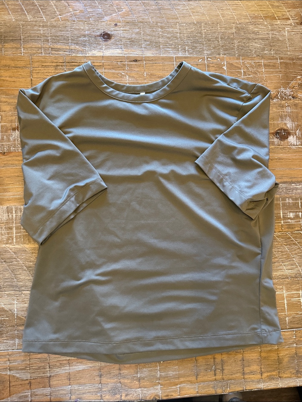 3 for $30 / H&M Move Olive Crewneck Performance Shirt